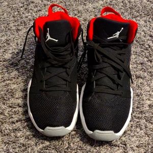 Jordan liftoff black and white mens 8.5